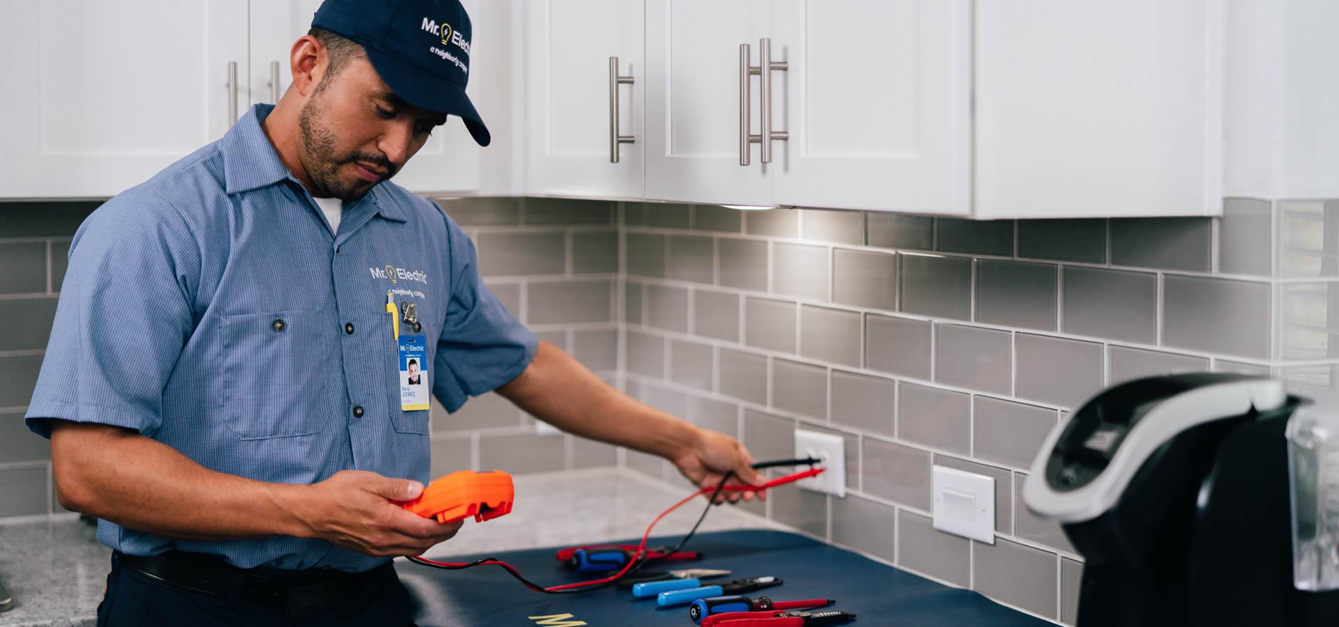 Electrical Outlet Replacement in Highlands Ranch, CO